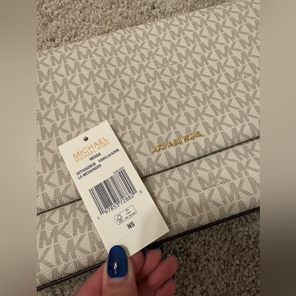 SOLD--> Michael Kors Monogram Cream Crossbody Bag - Picture 3 of 9